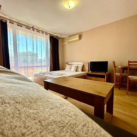 Privilege - Menada Apartment *