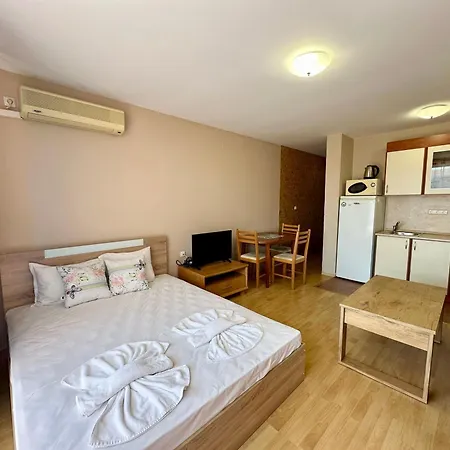 Privilege - Menada Apartment Elenite