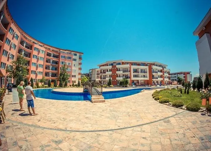 Apartment Privilege - Menada Elenite