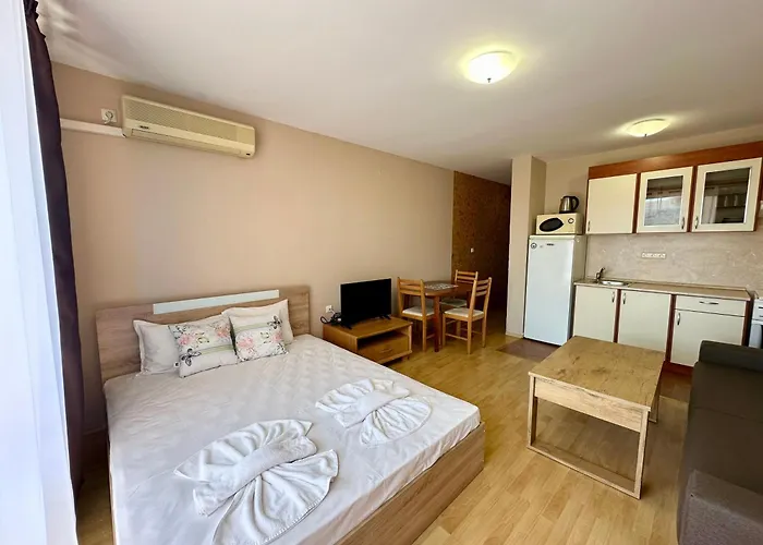 Privilege - Menada Apartment Elenite