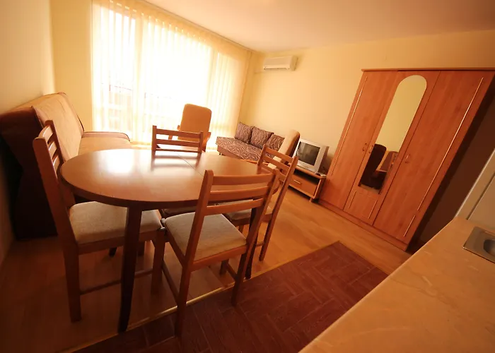 Privilege - Menada Apartment Elenite