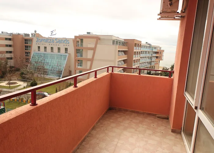 Apartment Privilege - Menada Elenite