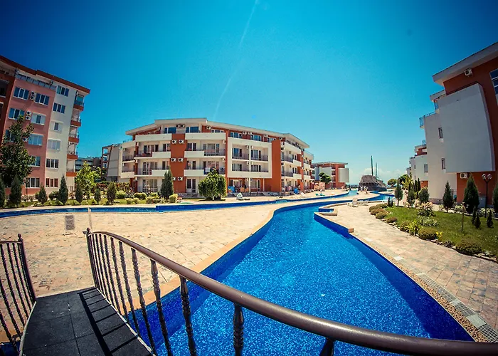 Apartment Privilege - Menada Elenite